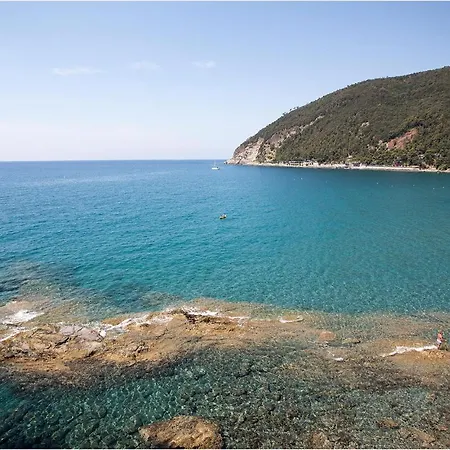 Apartment Beautiful In Moneglia