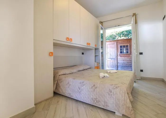 2 Bedroom Cozy In Moneglia